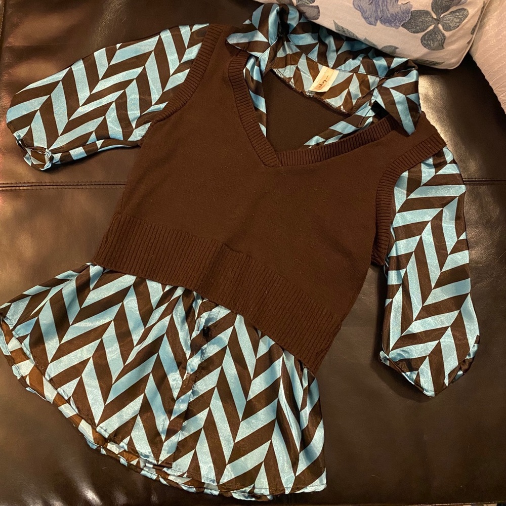 Satin sweater vest top 🌺 3/$20